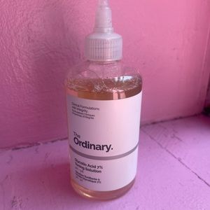 The ordinary glycolic acid 7% toning solution